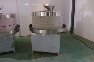cashew nut sauce stone grinder